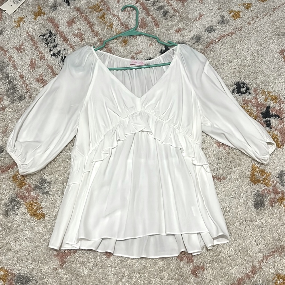 Ruffle top. Size S.